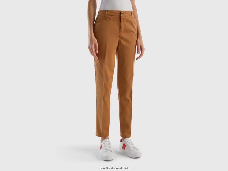 Kvinder Camel slim fit chinos i bomuld Benetton 44X8HF601 kamel