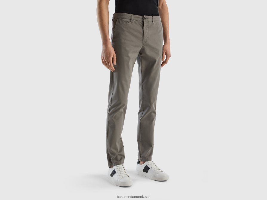 Kvinder grå slim fit chino Benetton 44X8HF1466 lysegrå