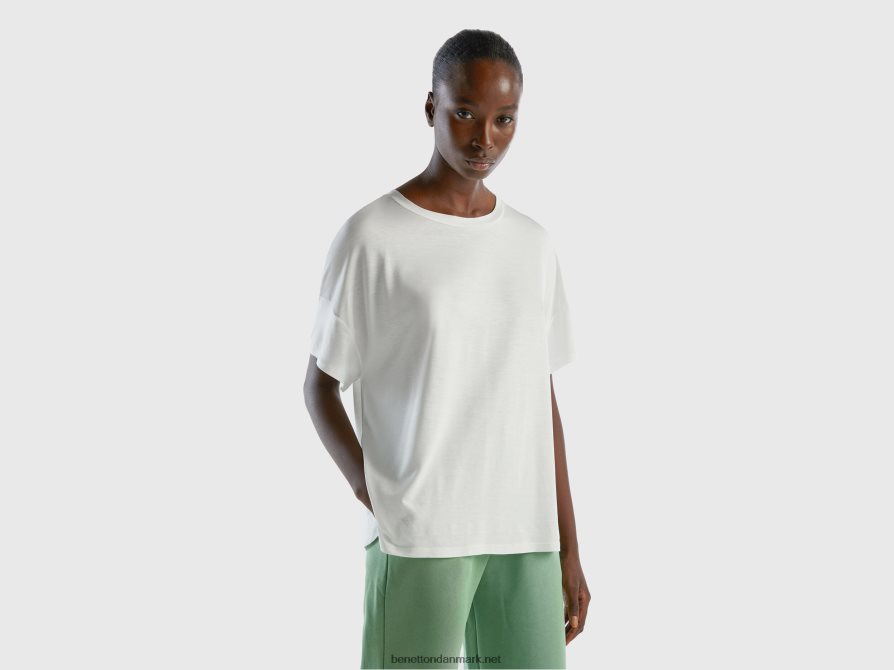 Kvinder t-shirt i bæredygtig stretchviscose Benetton 44X8HF438 cremet hvid