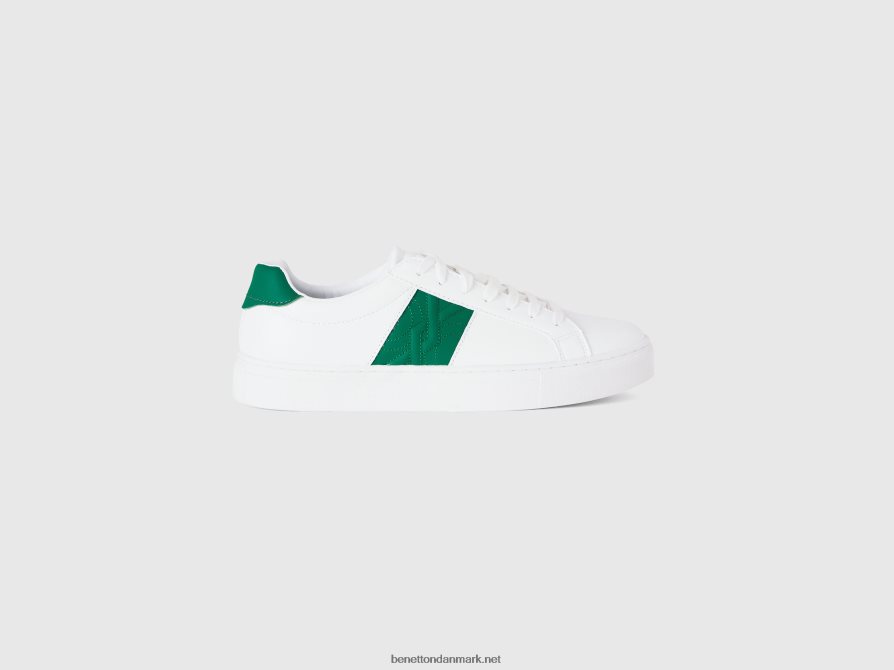 Mænd low-top sneakers med grønt logo Benetton 44X8HF801 grøn