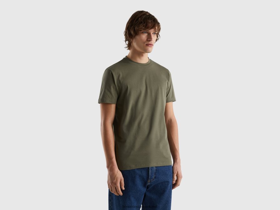 Mænd slim fit t-shirt i strækbomuld Benetton 44X8HF4497 militærgrønt